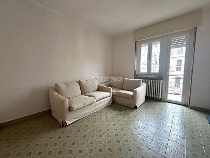 Appartamento quadrilocale in vendita in Via Edmondo De Amicis, Biella