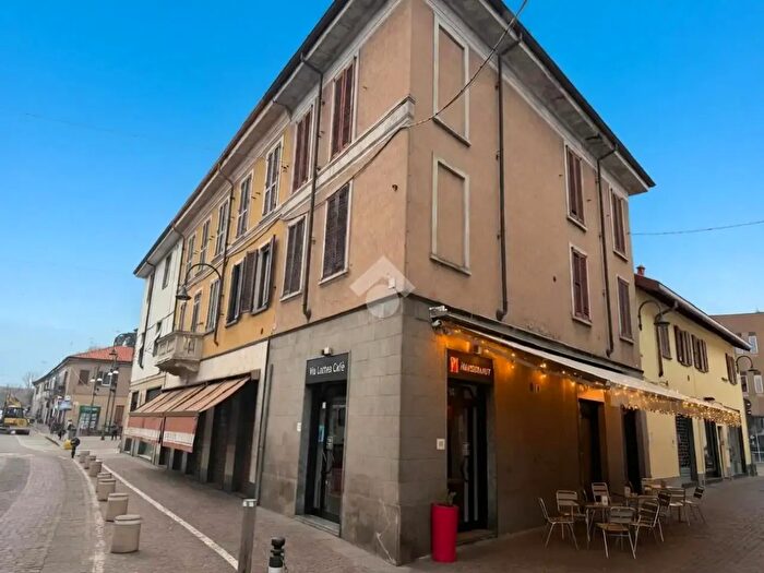 Appartamento bilocale in vendita in Via Monte Grappa, Gorgonzola