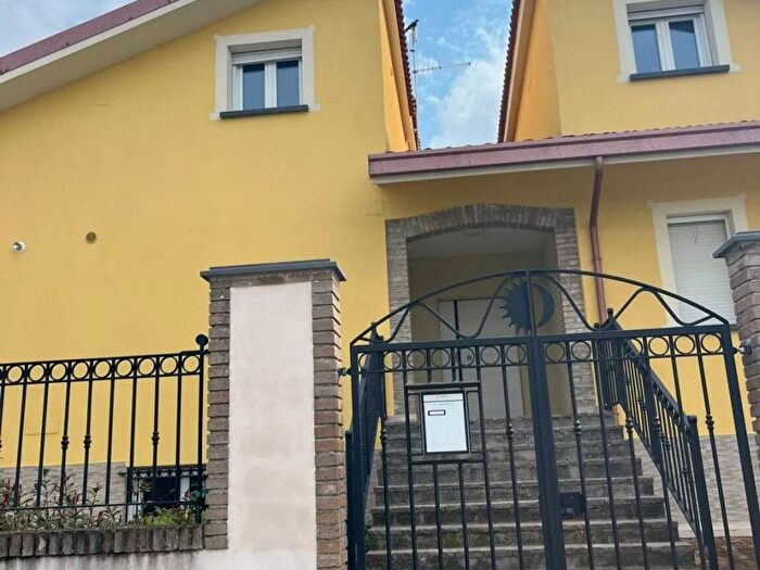 Appartamento quadrilocale in affitto in Arielli