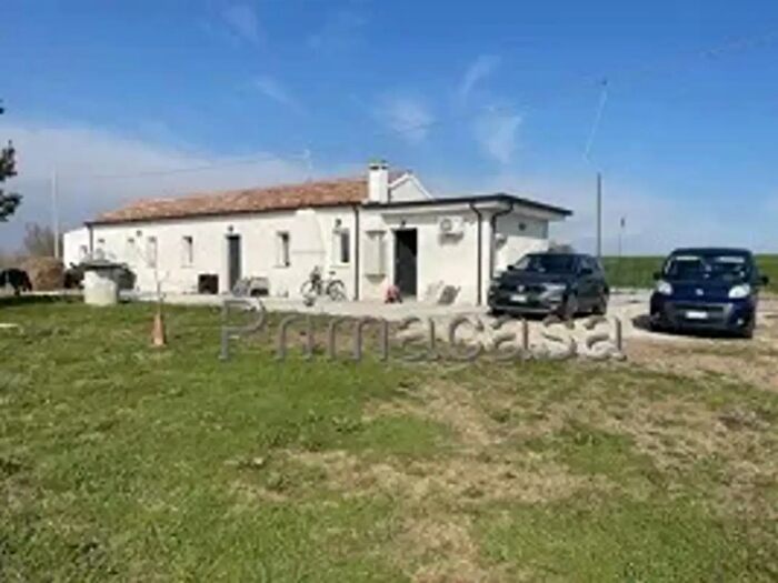 Casa quadrilocale in vendita in Via Campagnola, Chioggia