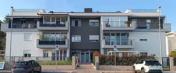 Appartamento con 6 locali in vendita in Zona Via Sordi Grosseto Grosseto, Grosseto