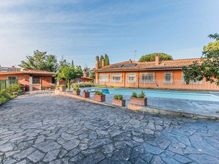 Casa quadrilocale in affitto in Via della Giustiniana, La Giustiniana, Roma