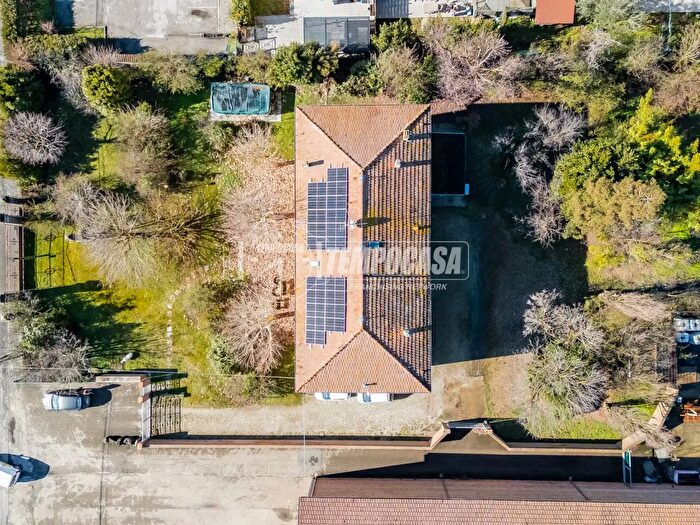 Appartamento quadrilocale in vendita in Via San Vitale Ovest, Medicina