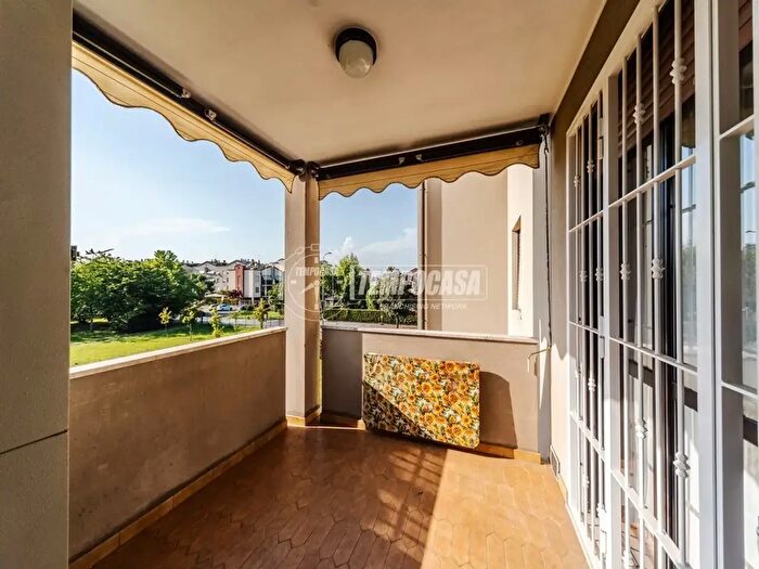 Appartamento trilocale in vendita in Via Giovanni Segantini B, Villasanta