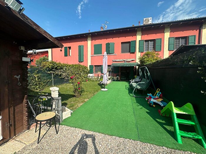 Casa con 5 locali in vendita in Via Balestrazzi, Sala Bolognese