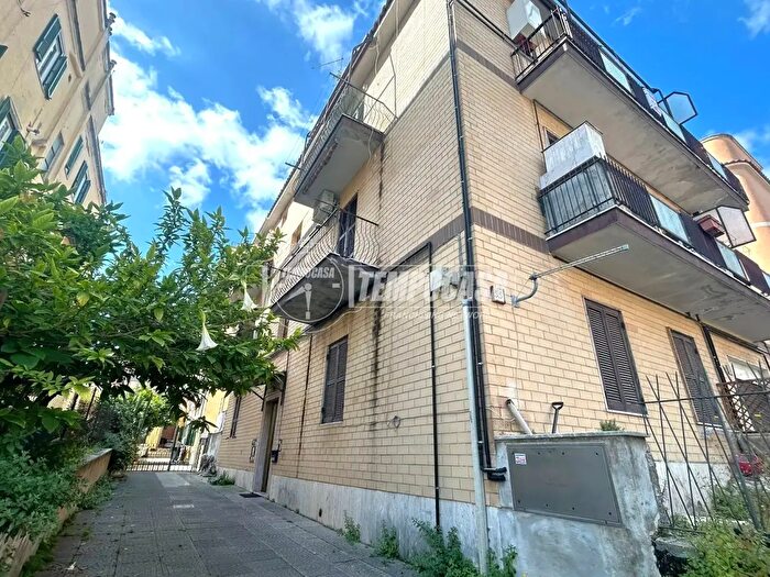 Appartamento trilocale in vendita in Roma