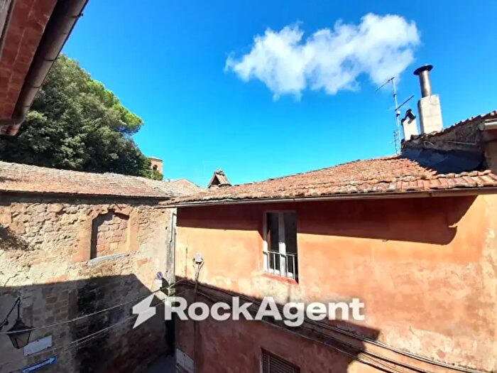 Appartamento quadrilocale in vendita in Via Santa Maria Maddalena Acquape, Acquapendente