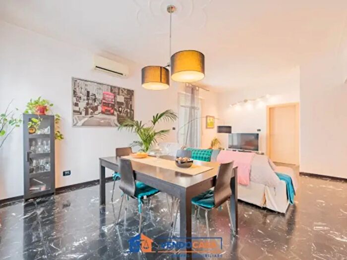 Appartamento trilocale in vendita in Via Venezia, Albenga