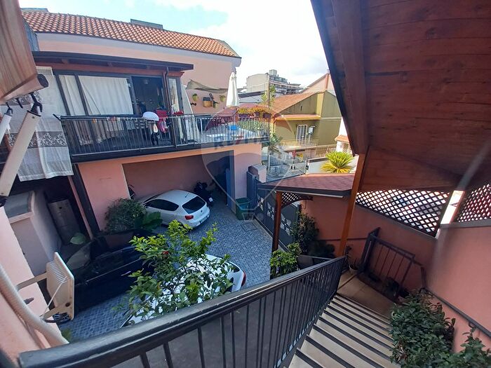 Casa con 6 locali in vendita in Via Dietro Corte, Caserta