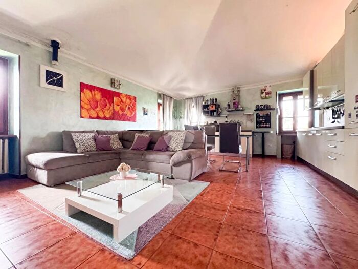 Appartamento trilocale in vendita in Via Fornasetta, Lonato