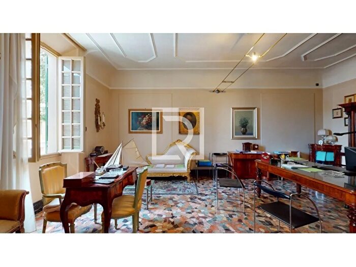 Appartamento con 7 locali in vendita in Corso della Repubblica Forlì, Forli