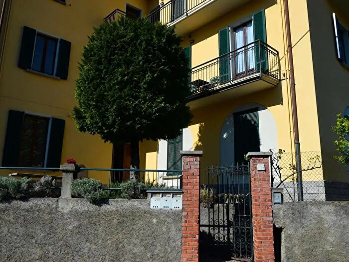 Appartamento trilocale in vendita in Via Principessa Torre Tasso, Bellagio