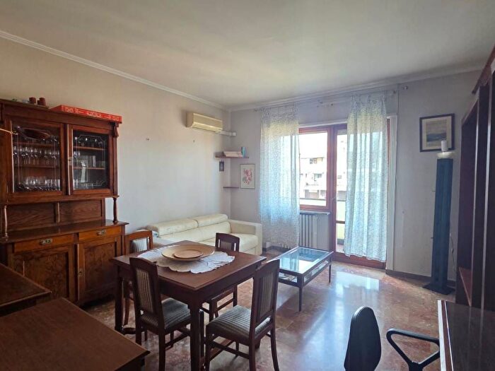 Appartamento trilocale in affitto in Corso Sebastopoli, Santa Rita, Torino