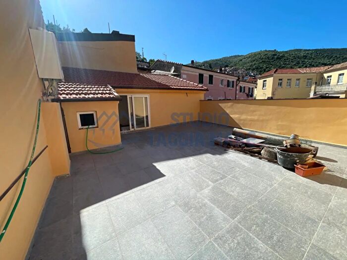 Appartamento quadrilocale in vendita in Via Spagnoli, Taggia