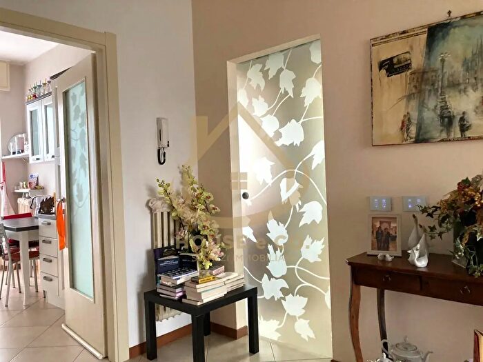 Appartamento trilocale in vendita in Corso Milano, Vigevano