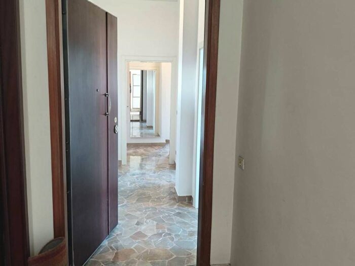 Appartamento trilocale in affitto in Via di Novoli, Novoli, Firenze