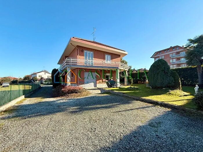 Case in Vendita e in Affitto - 2