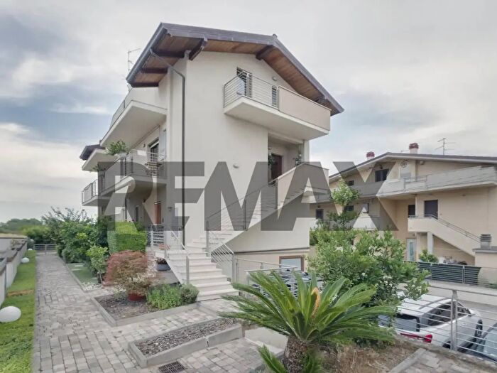 Appartamento quadrilocale in vendita in Via Chiacchiaretta, San Giovanni Teatino