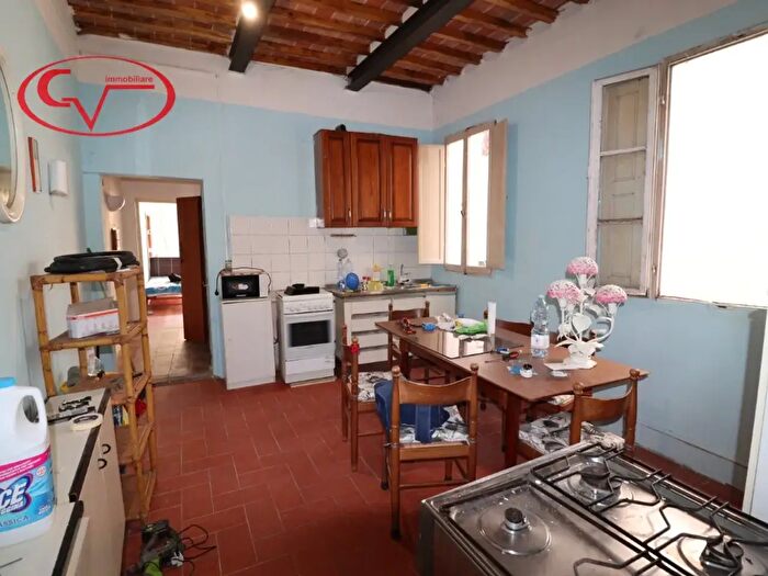 Appartamento quadrilocale in vendita in Via Roma, Montevarchi
