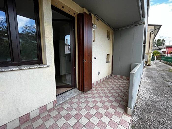 Appartamento bilocale in affitto in Marghera Catene, Venezia