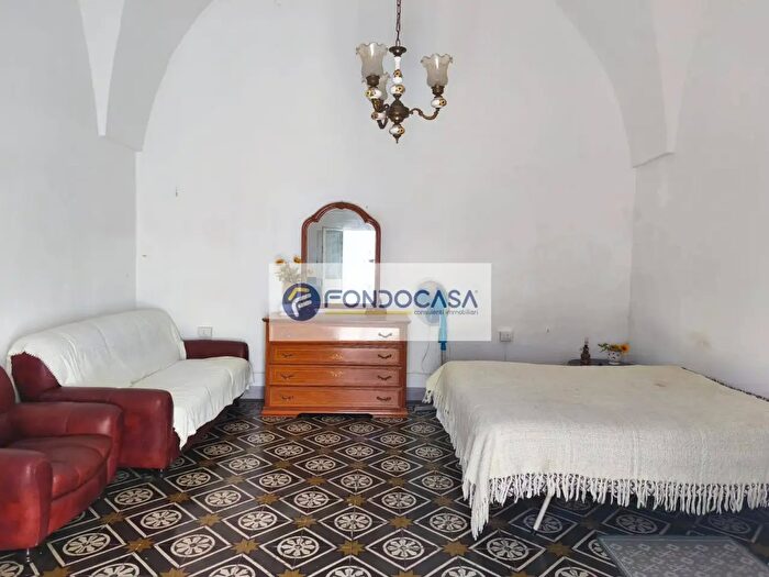 Casa quadrilocale in vendita in Via Venezia, Giurdignano