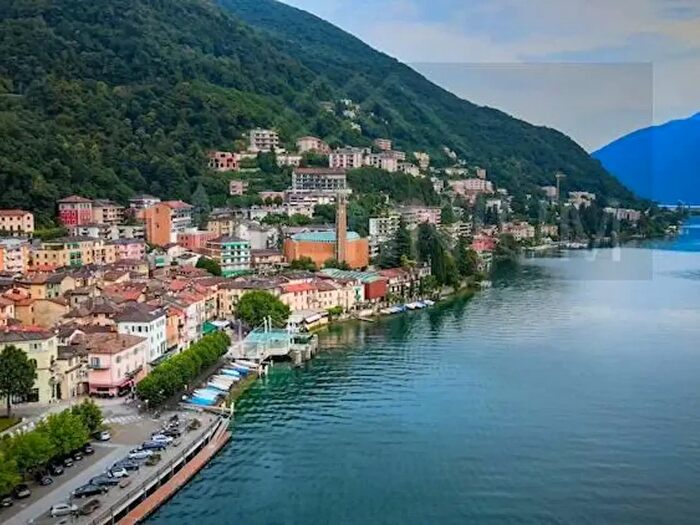 Appartamento quadrilocale in vendita in Campione DItalia