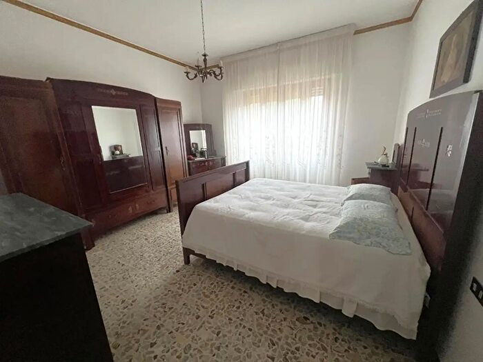 Casa con 6 locali in vendita in a Olinto Barsanti, Cascina