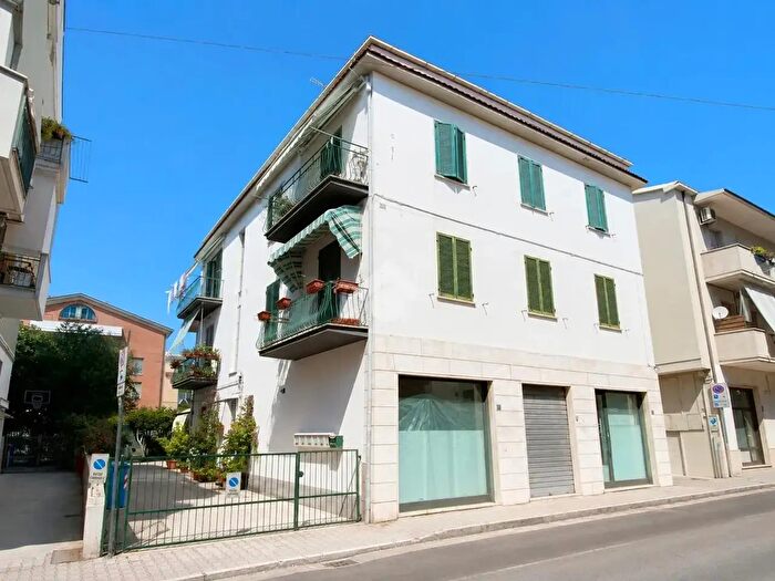 Appartamento trilocale in vendita in Via Gorizia, Giulianova