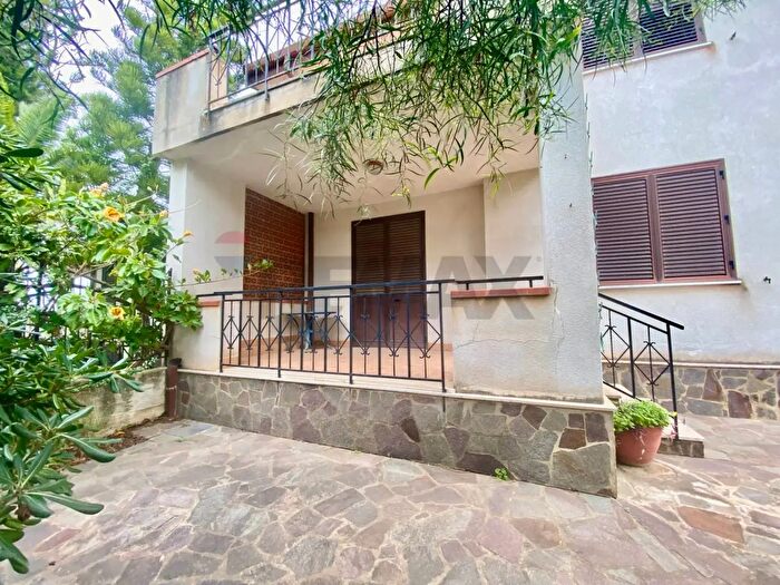 Casa con 6 locali in vendita in Via Piano San Michele, Altavilla Milicia