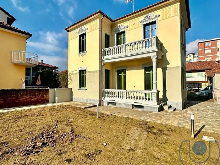 Case in Vendita e in Affitto - 2