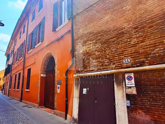 Appartamento in vendita in Via Cairoli, Ferrara