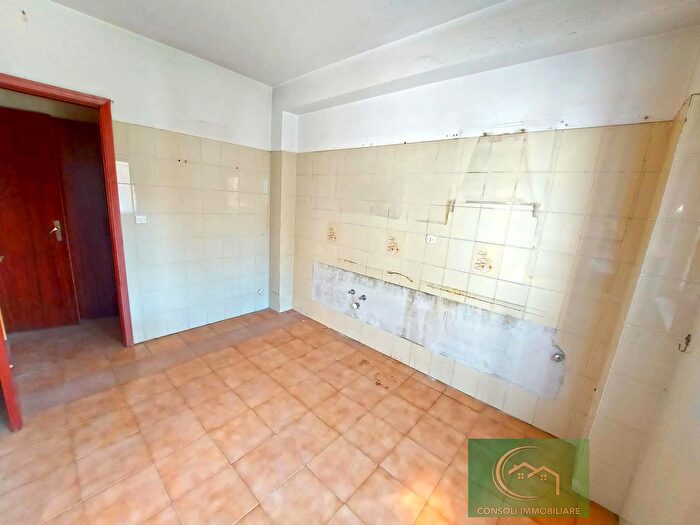 Appartamento trilocale in vendita in Via Renzo De Felice, Gravina Di Catania