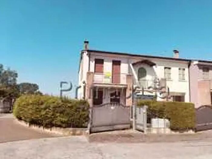 Casa con 6 locali in vendita in Braggio, Urbana