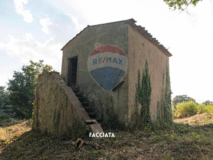 Casa quadrilocale in vendita in Loc Collelungo Snc, Roccastrada