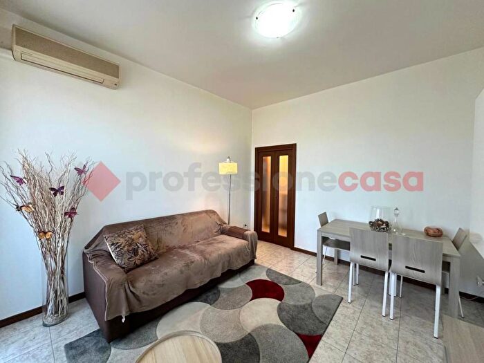 Appartamento bilocale in affitto in Via Mosè, Centro, Opera
