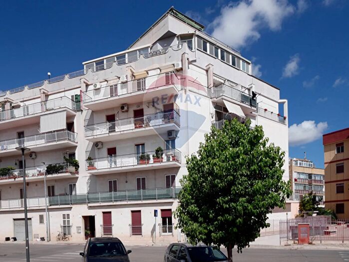 Appartamento trilocale in vendita in Via Vincenzo Amati, Modugno