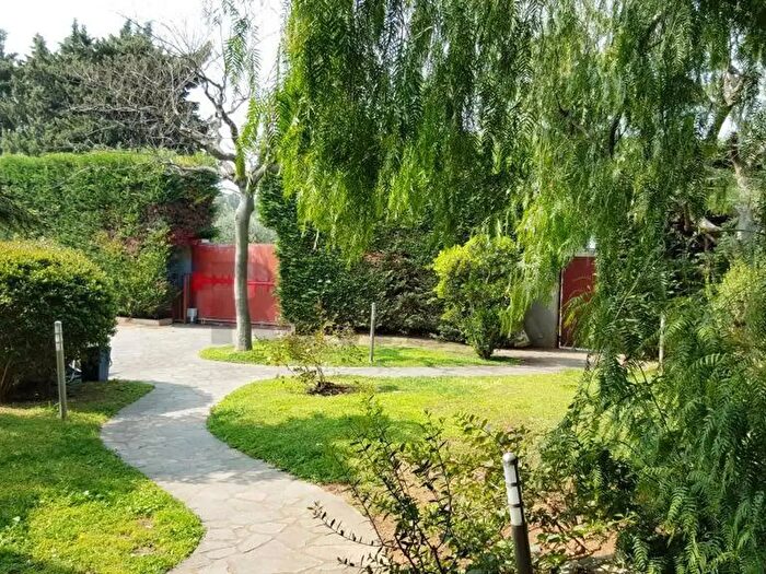 Casa con 9 locali in vendita in Via Bari, Valenzano