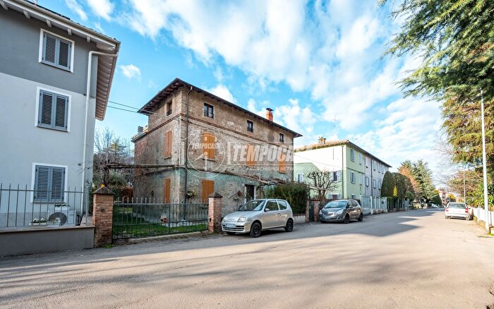 Casa con 5 locali in vendita in Via dellOratorio, Vignola