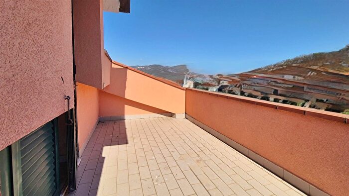 Appartamento con 5 locali in vendita in Santo Stefano Di Magra