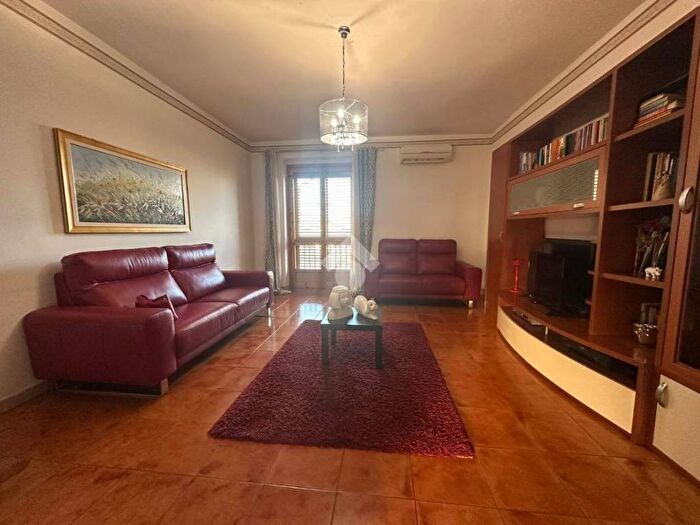 Appartamento trilocale in affitto in Via Enrico Fermi, Trebisacce