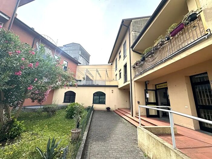 Appartamento bilocale in vendita in Corso Martiri Liberazione, Lecco