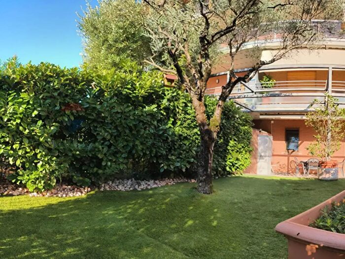 Appartamento trilocale in vendita in Torre Boldone
