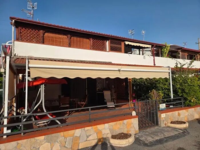 Appartamento quadrilocale in vendita in Strada Statale Tirrena Inferiore, Diamante
