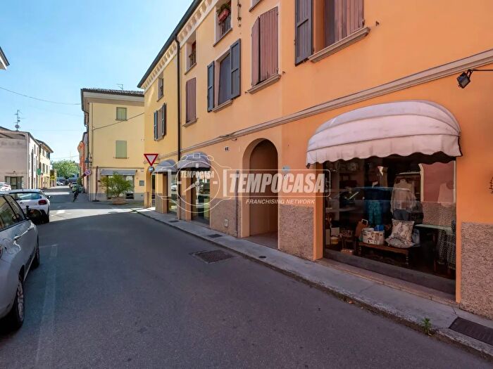 Appartamento in vendita in Via Vittorio Veneto, Montecchio Emilia