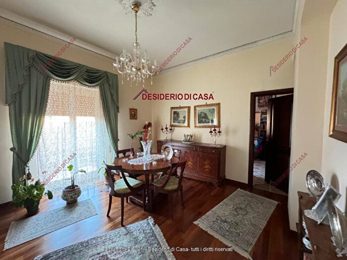 Appartamento con 5 locali in vendita in Bagheria