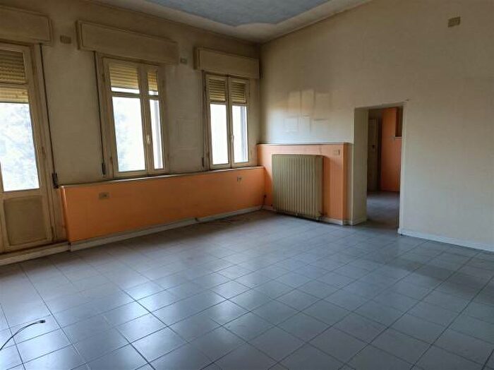 Appartamento con 5 locali in vendita in Via Vittorio Veneto, Massa Lombarda