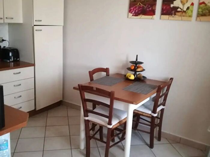 Appartamento quadrilocale in affitto in Via Buonarroti, Camaiore