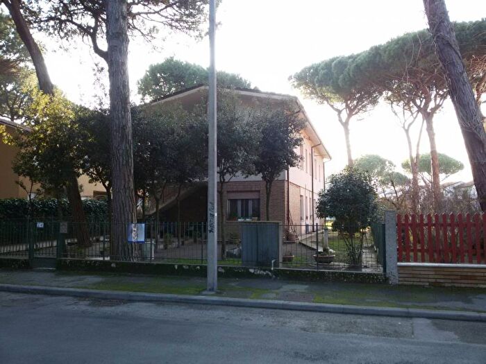 Appartamento con 5 locali in affitto in VIALE DELLE PALME, Porto Corsini Marina Romea, Ravenna