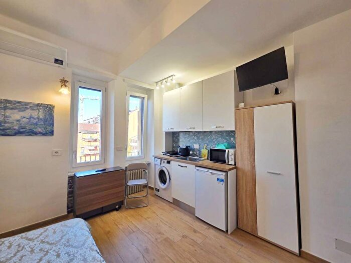 Appartamento monolocale in affitto in Corso Re Umberto, Crocetta, Torino