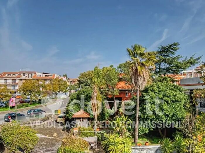 Appartamento trilocale in vendita in Via Giuseppe Mazzini, SantAgata Li Battiati